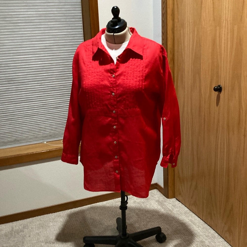 Women’s Plus-Size Linen Shirt